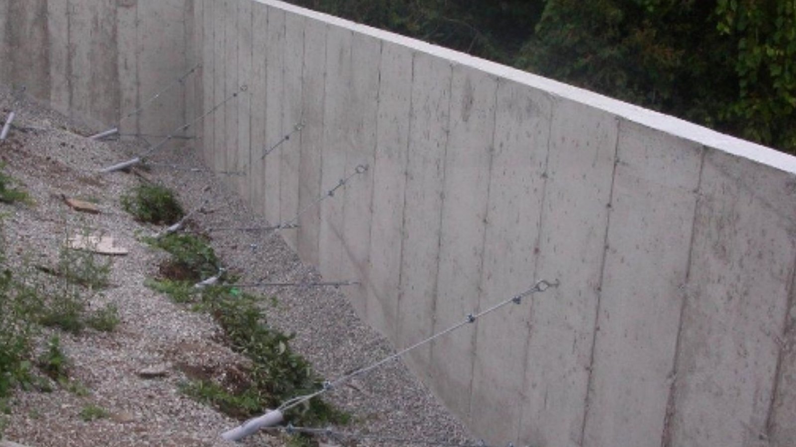 Anchored Retaining Walls